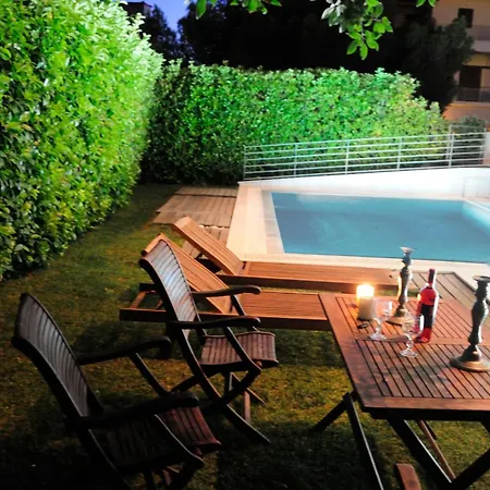 Glyfada Luxury Apartment *